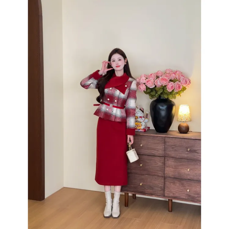 【冬日来信】<77>双排扣格纹毛呢羽绒外套+半裙套装XMZH11041