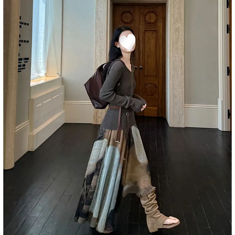 【现货】法式游牧风氛围感复古晕染印花高腰显瘦不规则下摆半身裙女