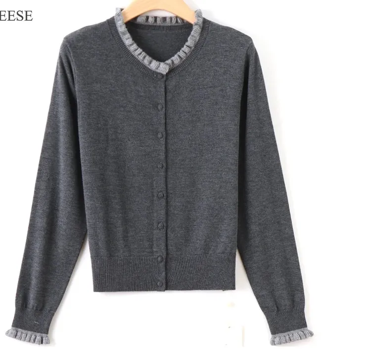 5针织毛针织衫搭咖色半身裙的上衣休闲风长袖冬季时尚