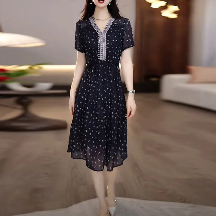 莱赛尔天丝温婉大方衣服2025夏季新款时尚精奢风优雅碎花连衣裙子