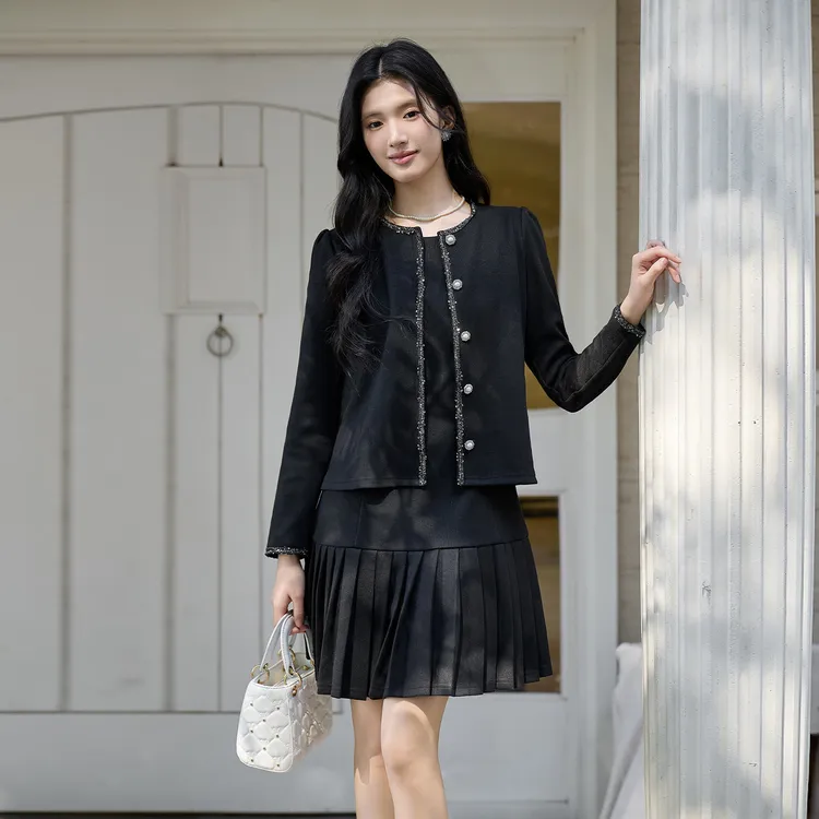 奢姿大码女装2025冬季新款显瘦时尚小香风外套气质百褶背心裙套装