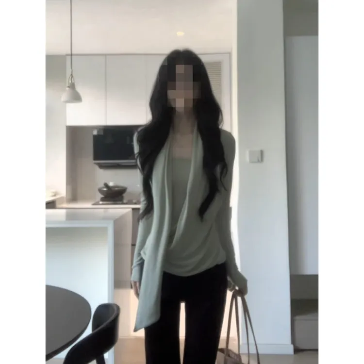 MARIE.COCO纯欲风垂褶挂脖围巾长袖T恤女秋季新款微喇长裤两件套