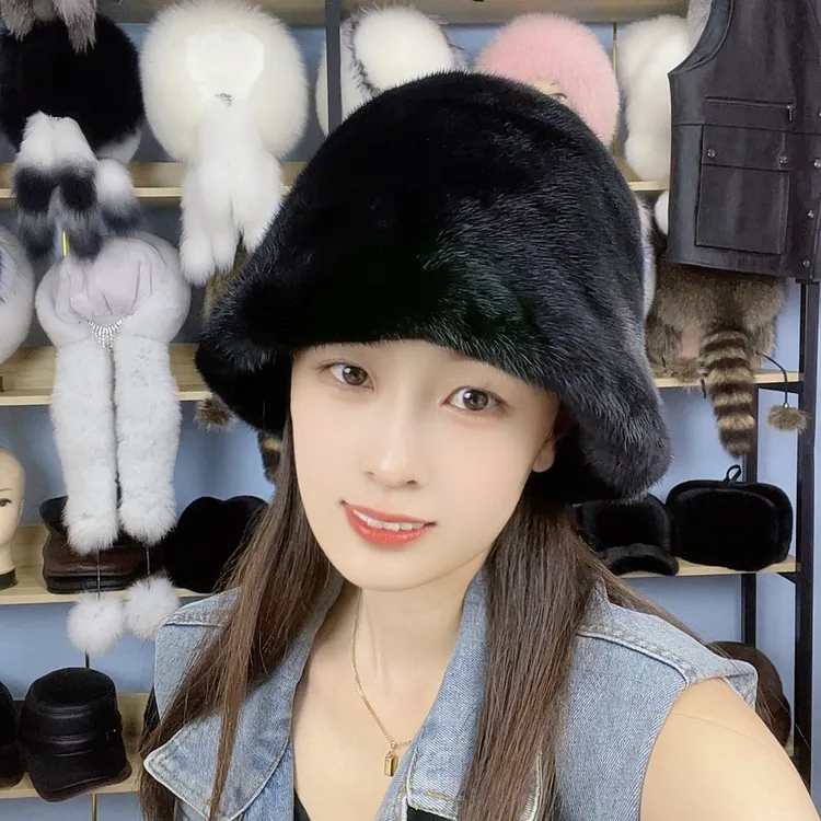 貂皮渔夫帽美观大方时尚潮流百搭
