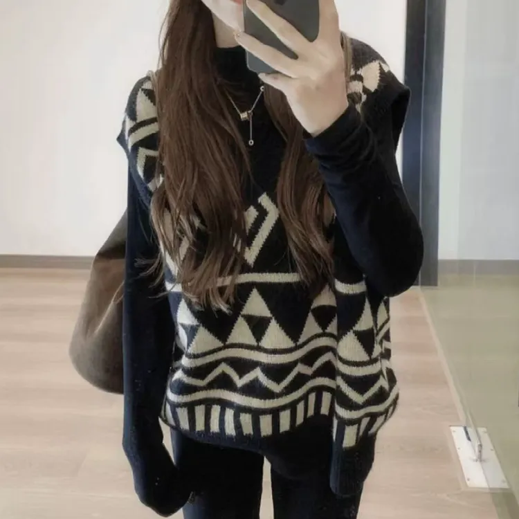 慵懒风菱格针织马甲背心外穿女秋季新款宽松显瘦时尚百搭无袖上衣