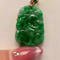 翡翠18K金镶嵌颈饰翡翠