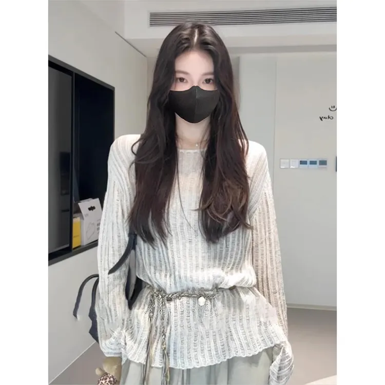 清冷松弛感穿搭白色上衣阔腿裤休闲两件套装女2025年新款超火春装