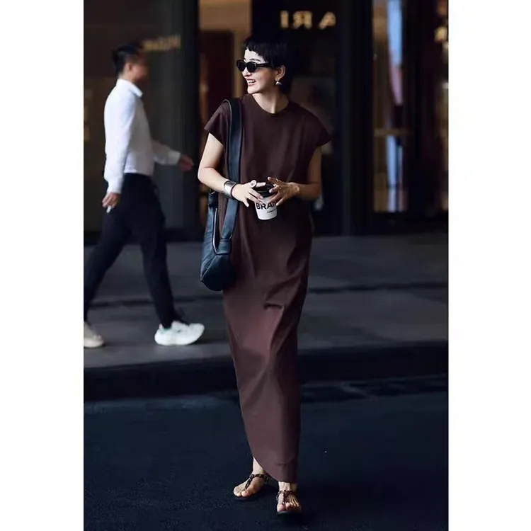 夏季气质长裙子简单大方超好看松弛感深卡其色连衣裙女款2025新款