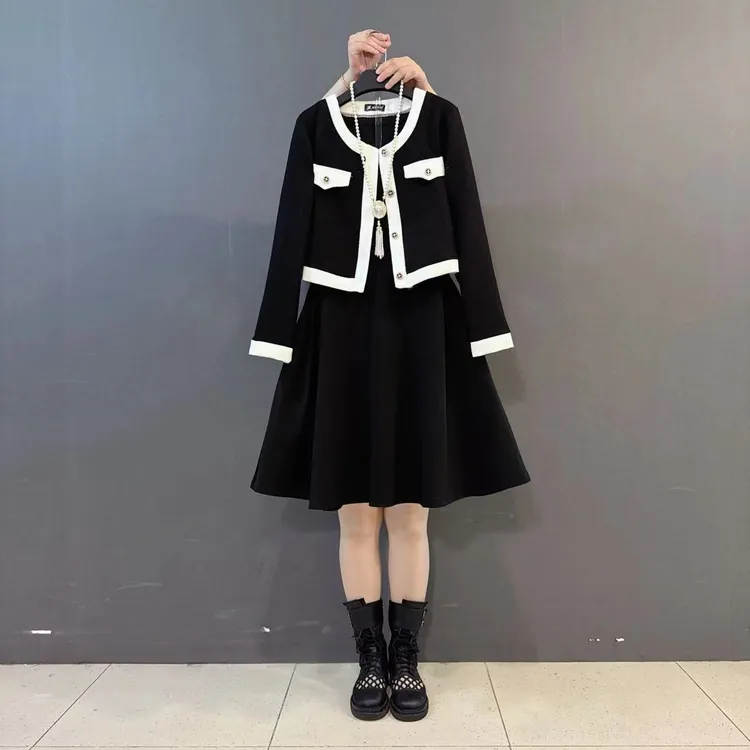 大码秋季时尚小香风外套搭配连衣裙收腰修身套装