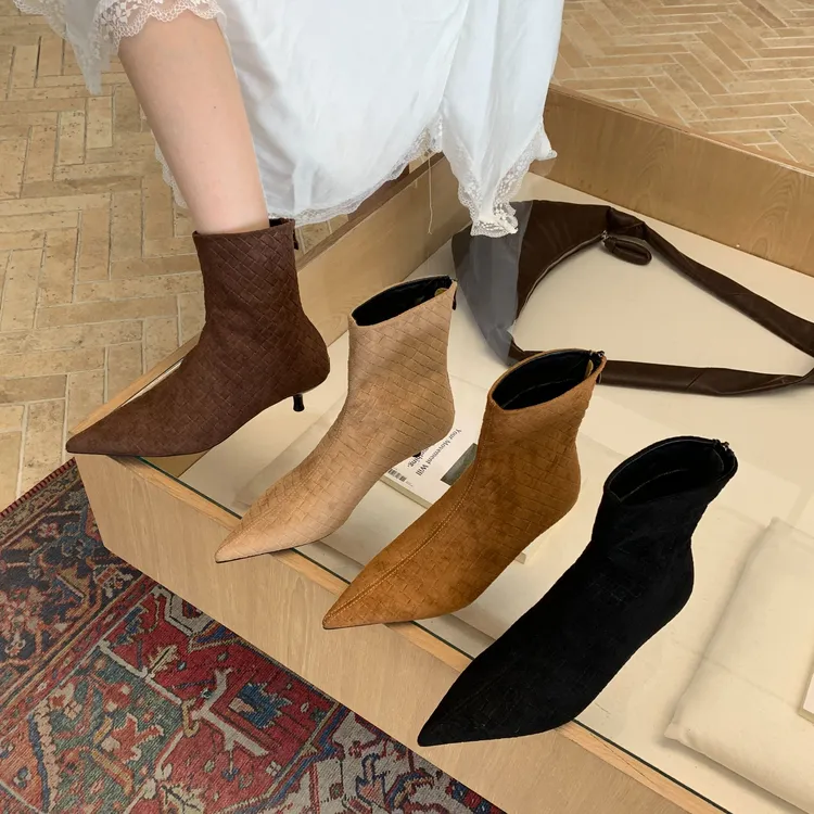 高跟尖头绒面瘦瘦靴短靴女鞋2025新款秋冬季气质法式软底小踝靴子