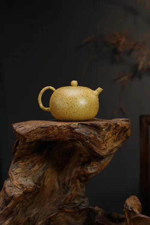 十八室王强老师徒弟孙莉“繁花”罩染技法作品——红雨