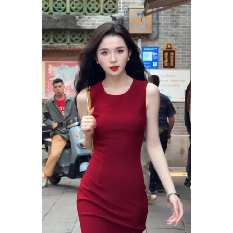 港风复古高级感无袖背心连衣裙夏季新款御姐气质收腰显瘦包臀长裙