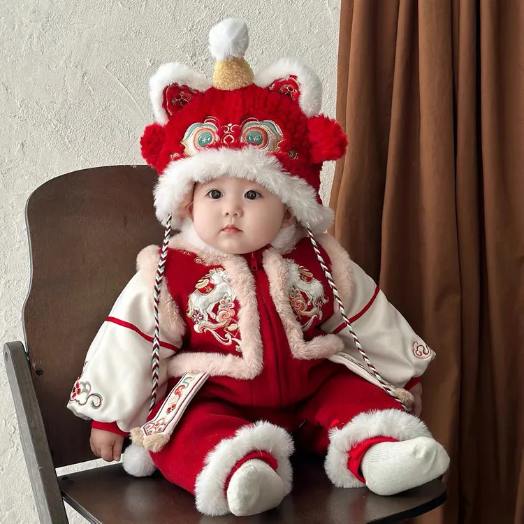 0-3岁宝宝马年服婴儿套装加绒加厚国潮刺绣拜年服外出服秋冬冬季