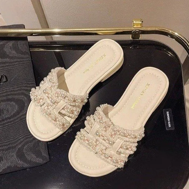 法式珍珠拖鞋女夏外穿2025新款仙女小香风时尚平底一字沙滩凉拖鞋