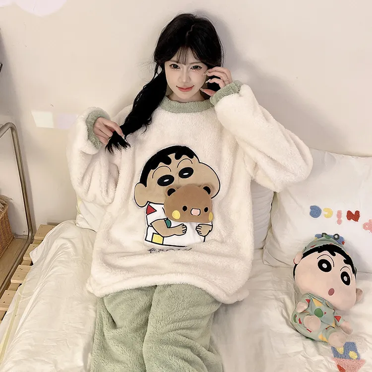 冬季新款卡通蜡笔小新珊瑚绒睡衣女加绒加厚高级舒适家居服可外穿