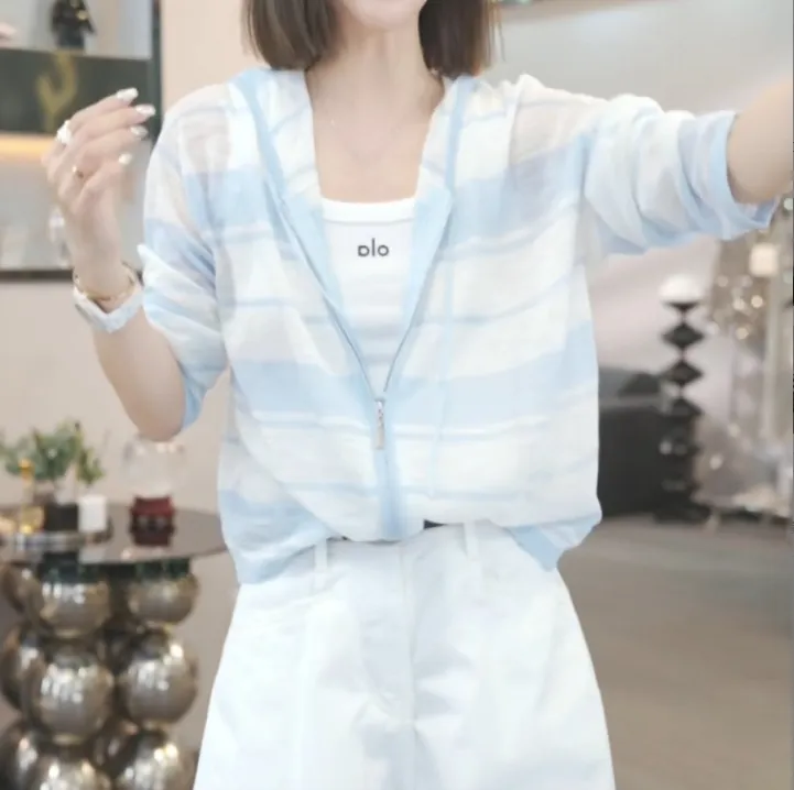 条纹设计感长袖连帽防晒衣2025夏季新款慵懒风薄款时尚气质外套潮