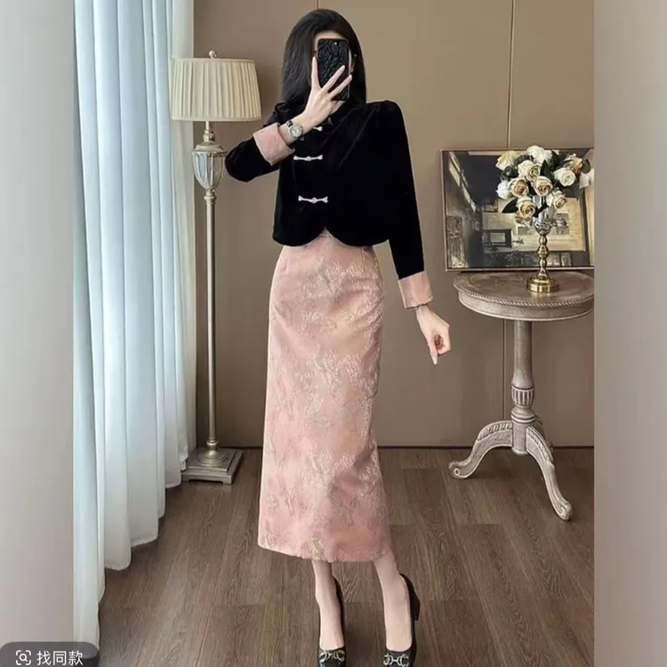 早春新中式国风立领盘扣上衣搭配高腰提花包臀两件套网红时尚气质