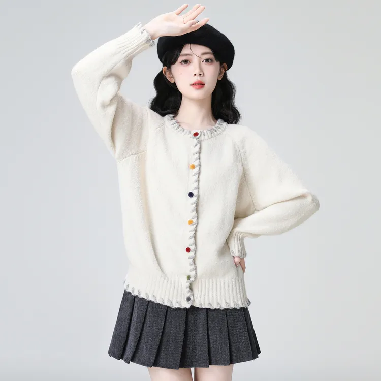 杏色圆领毛衣外套女秋冬2025秋季新款设计感软糯加厚针织开衫上衣