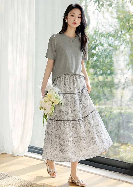 温婉内敛针织T恤碎花半身裙套装女夏季气质优雅穿搭一整套显瘦