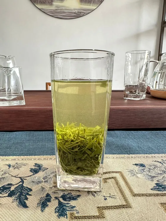 《燕子家》2025雨前手工茶栗香抓口耐泡口粮茶