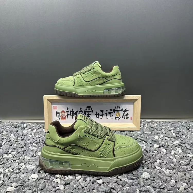 新款男士休闲鞋时尚百搭简约低帮系带厚底增高潮流软底舒适男鞋