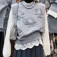 今年流行的漂亮套装女2025新款圆领立体花朵针织毛衣马甲秋冬