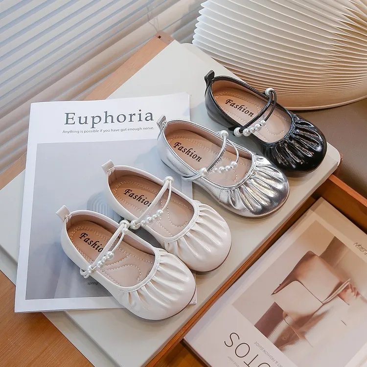 【洋洋童鞋】z女童新款百搭单鞋珍珠套脚时尚凉鞋好看经典童鞋皮鞋