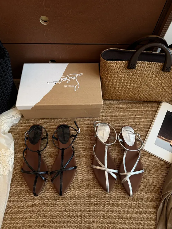 BAO/宝小姐2025休闲夏季新款舒适韩版潮流时尚百搭凉鞋822-10