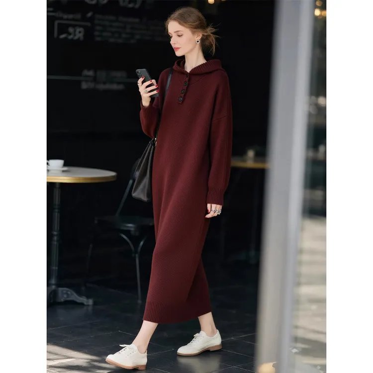 长裙针织2025冬季新款连衣裙连帽四粒扣大码宽松长袖过膝洋气休闲
