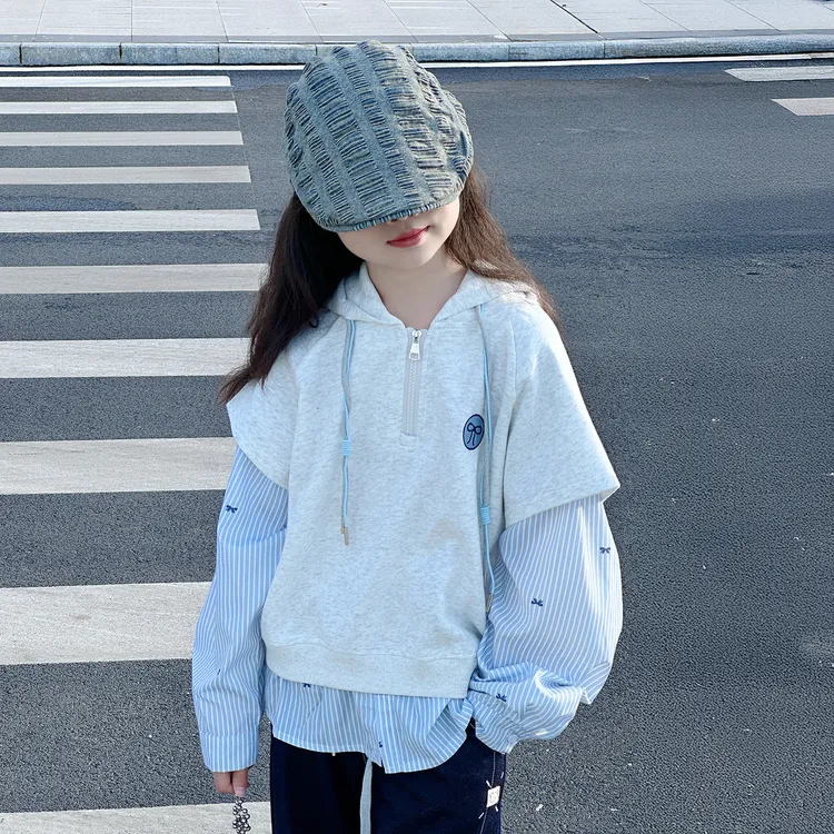 女童白色卫衣秋装2025新款儿童假两件连帽上衣女大童潮酷穿搭衣服