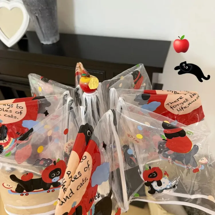 【重生】咬一口苹果黑猫透明可爱卡通折叠手动苹果饰品辅助道具