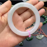 未镶嵌手镯石英质玉