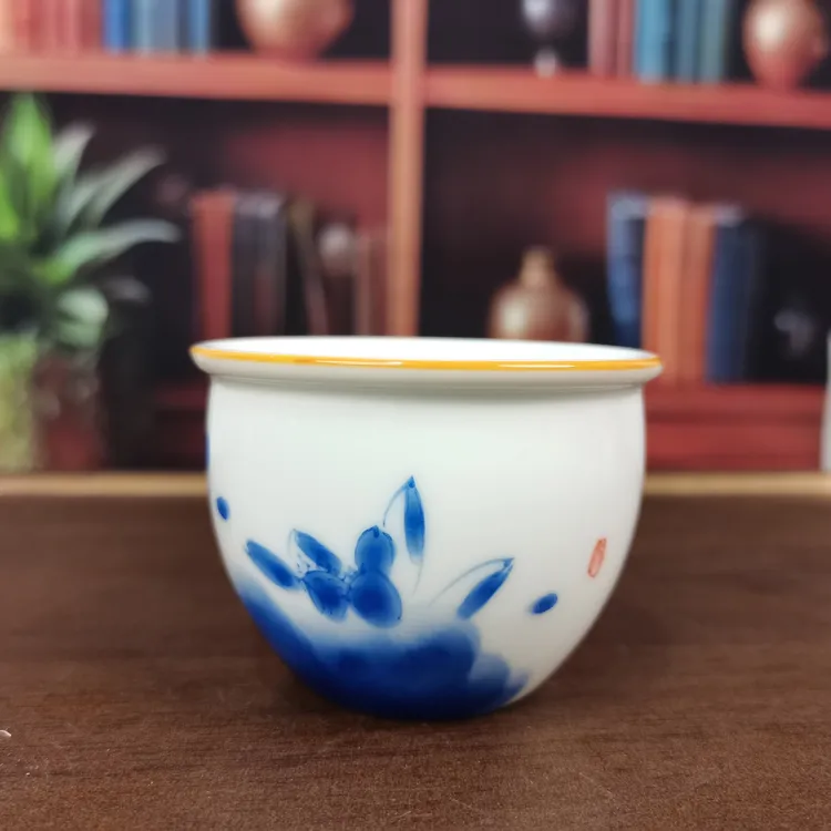 青花缸杯，陶瓷瓷品茗杯功夫茶具山水田园风主人杯手绘纯手工茶杯