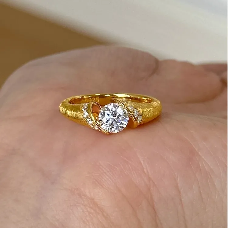 铜合金戒指 爆闪拉丝悬浮闪锆戒指时尚小众设计高级感精致食指戒