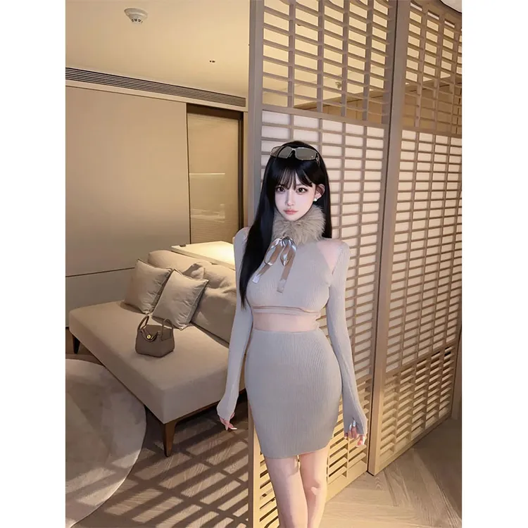 2026春季新款法式系带毛领针织连衣裙收腰显瘦御姐性感包臀短裙女