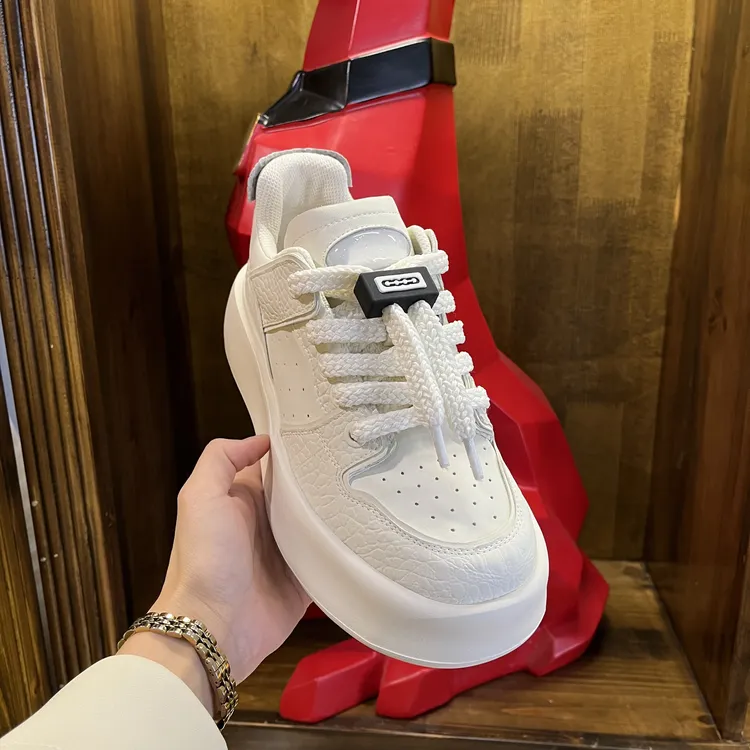 赛蒂斯伦欧洲站明星款秋冬空军男鞋防滑增高时尚休闲板鞋透气