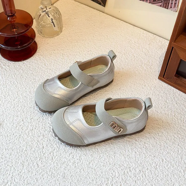 2025时尚休闲圆浅口单鞋女童复古风透气内里舒适百搭