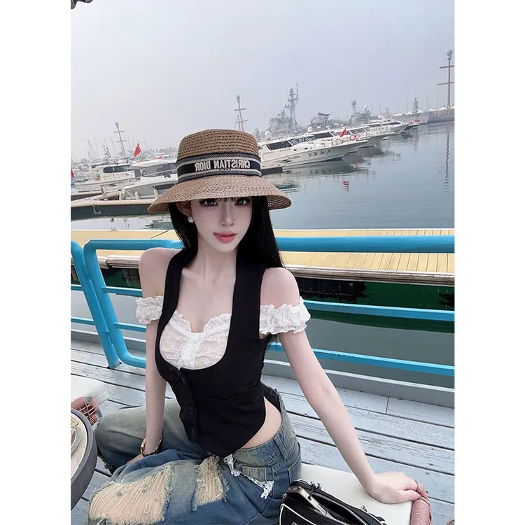 2025夏季新款纯欲挂脖假两件马甲泡泡袖收腰上衣女高腰破洞牛仔裤