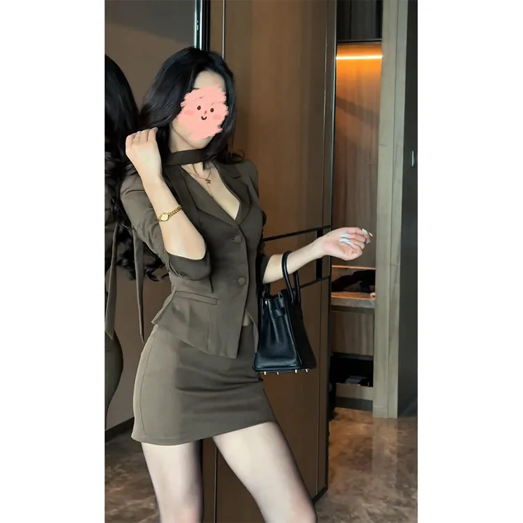 纯欲风气质感职场套装女2025秋季新款不规则显瘦上衣半身裙两件套