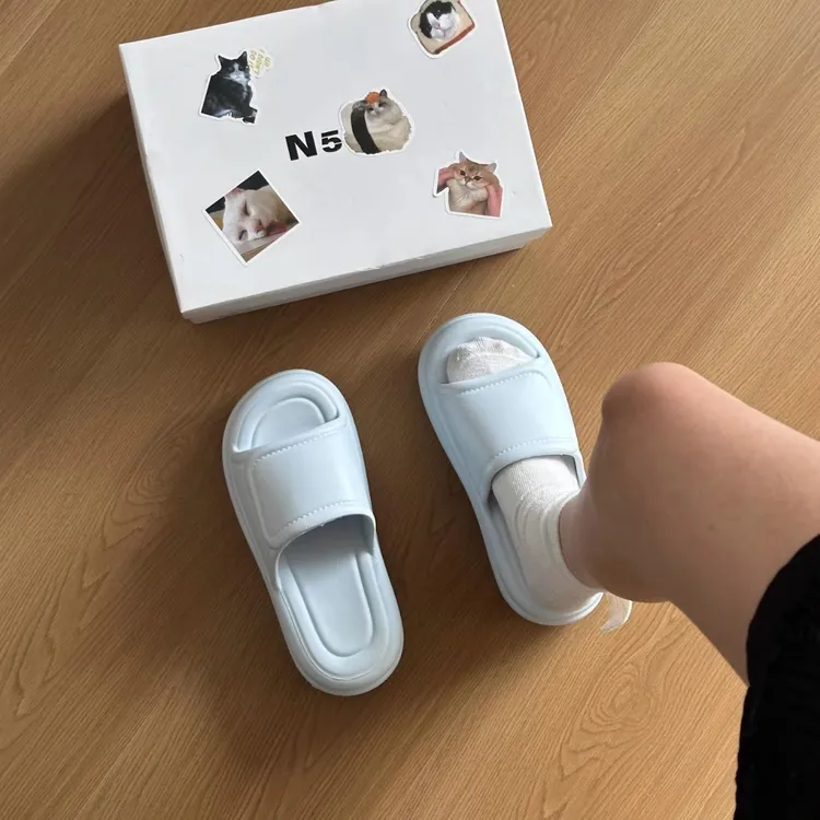 厚底踩屎感拖鞋女士夏季外穿新款时尚网红一字拖海边沙滩凉拖女款