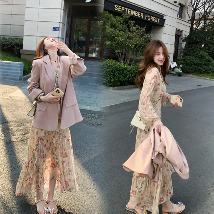 春季搭配一整套2025新款女神范粉色西装外套女百搭连衣裙两件套