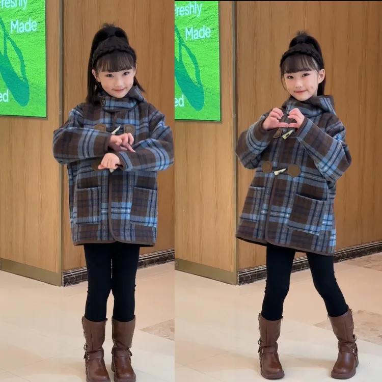 女童冬季外套3-13岁一体绒格子连帽呢子大衣110-170码（价格已开）
