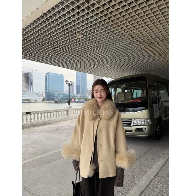 SMILEME【风雪归人】冬季羊毛苏力羊驼绒毛毛领保暖斗篷MA04925411