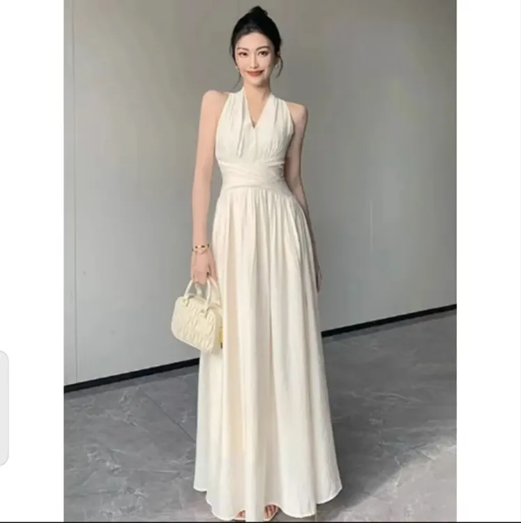 法式白色无袖挂脖v领连衣裙女2025夏季新款绝美收腰洋气休闲装