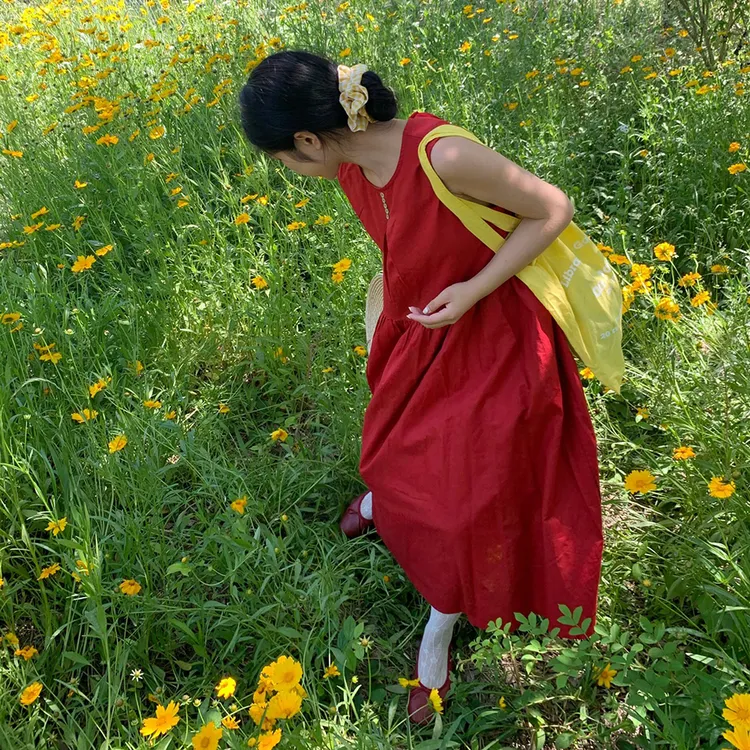 新款法式复古红色无袖连衣裙子女夏季气质高级感度假背心长裙5736