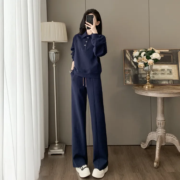 休闲运动套装女春秋爆款显瘦减龄洋气时尚翻领卫衣阔腿裤两件套