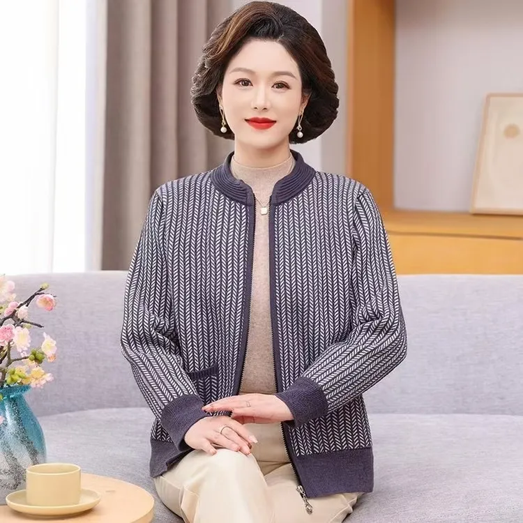 2025秋冬中老年女装老年纯棉短外套加绒加厚宽松洋气中年外套开衫