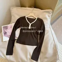 【豆子推荐】62271 秋季修身显瘦V领拼色磨毛绒长袖打底短款上衣