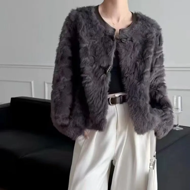 小湖羊 双排牛角扣短款毛绒外套时尚百搭女士小香风