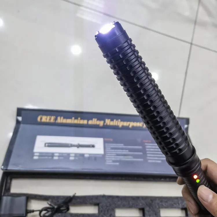 正品X10户外多功能强光手电筒应急防卫照明驱逐赶狼实用好物。