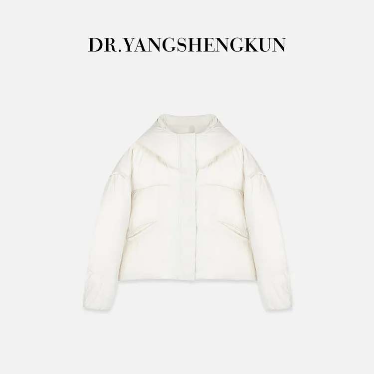 杨圣坤2025冬季新品95白鹅绒短款连帽廓形羽绒服外套女EY2511221